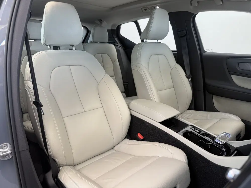 Volvo XC40 1.5 T4 Plug-in hybrid Ultimate Bright ACC uit 2022, foto 14