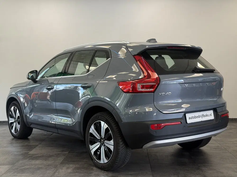 Volvo XC40 1.5 T4 Plug-in hybrid Ultimate Bright ACC uit 2022, foto 3