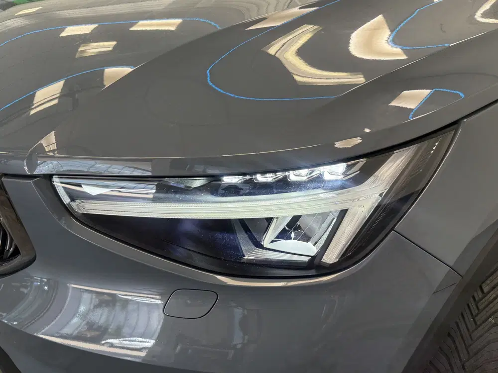 Volvo XC40 1.5 T4 Plug-in hybrid Ultimate Bright ACC uit 2022, foto 4