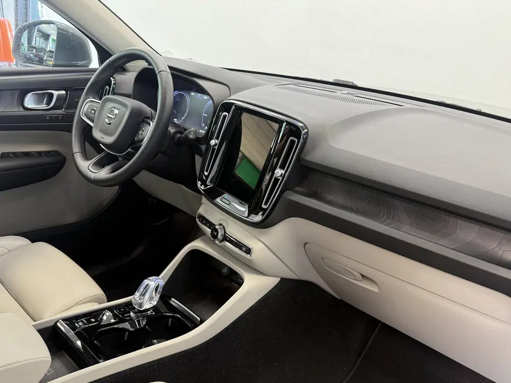 Volvo XC40 1.5 T4 Plug-in hybrid Ultimate Bright ACC uit 2022, foto 8
