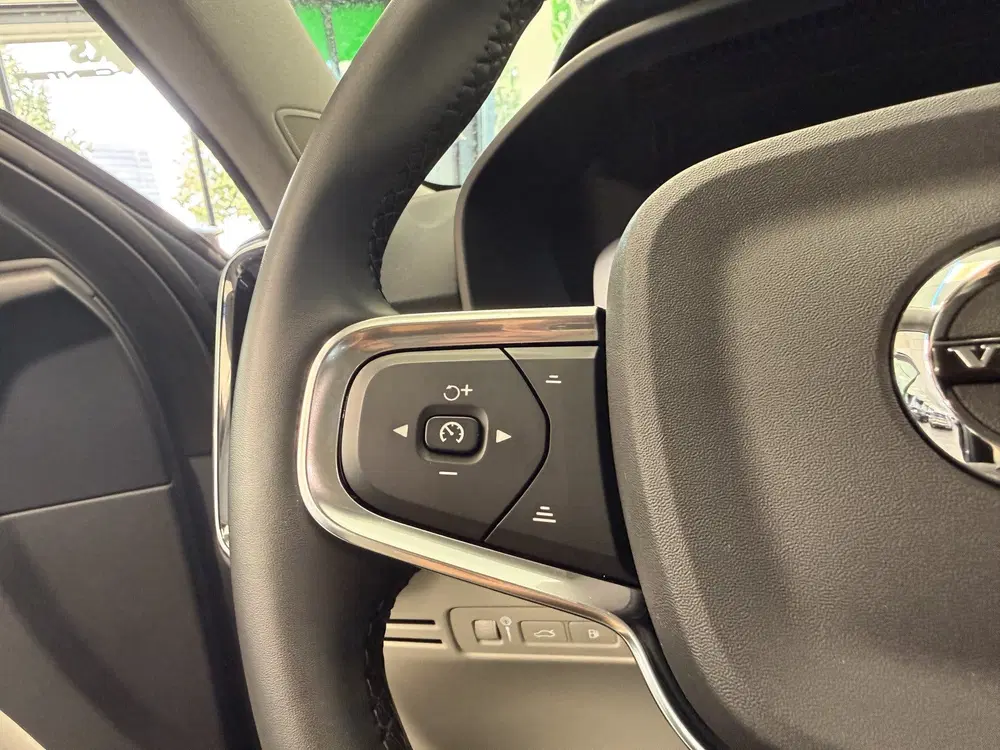 Volvo XC40 1.5 T4 Plug-in hybrid Ultimate Bright ACC uit 2022, foto 9