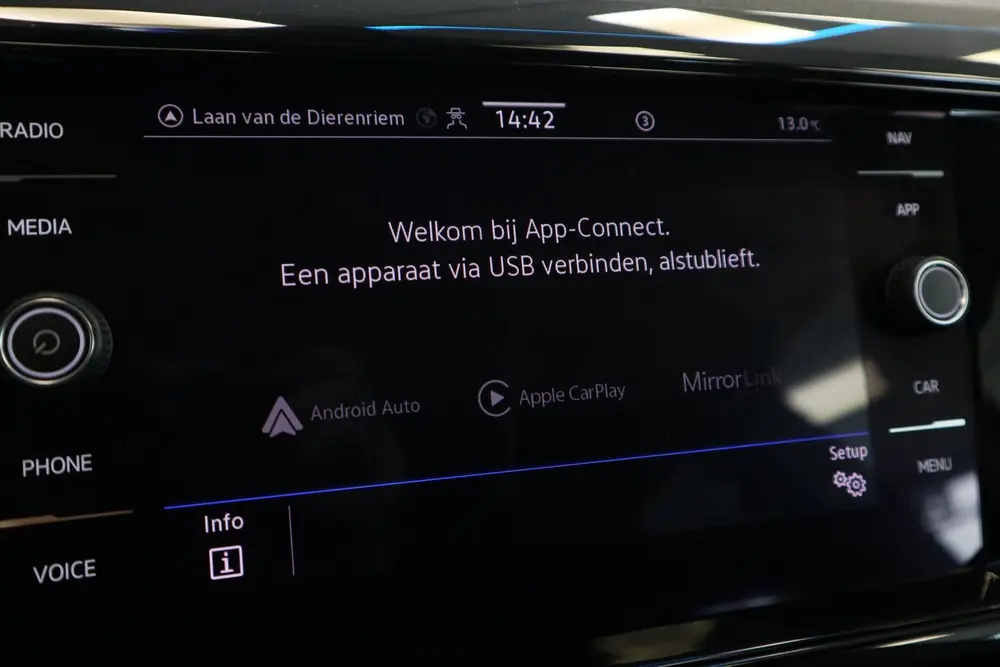 Volkswagen T-Cross 1.0 TSI Style Navigatie Full-led Adaptive uit 2022, foto 16