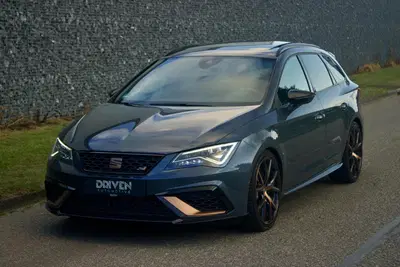 SEAT Leon CUPRA R ST 300 uit 2020