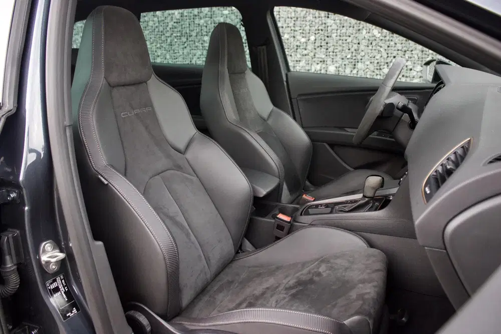 SEAT Leon CUPRA R ST 300 uit 2020, foto 11