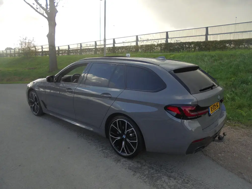 BMW 5-serie Bmw 520 i M sport airco ecc panorama dak n uit 2021, foto 2