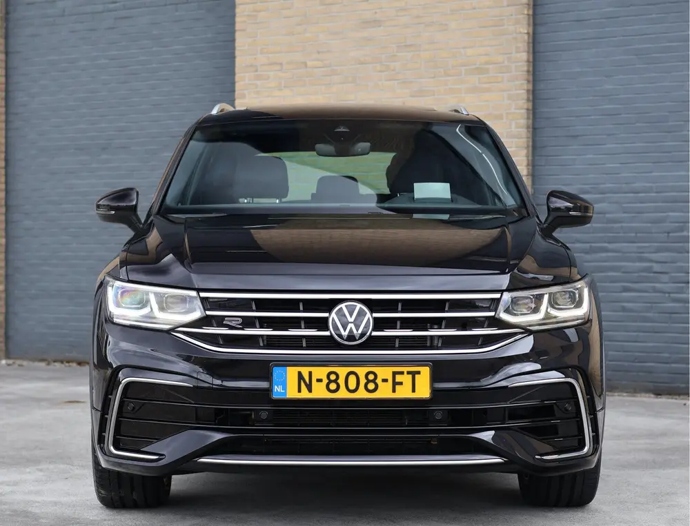Volkswagen Tiguan 1.4 TSI 150PK R-Line Pano | IQ.Light | HUD uit 2021, foto 12