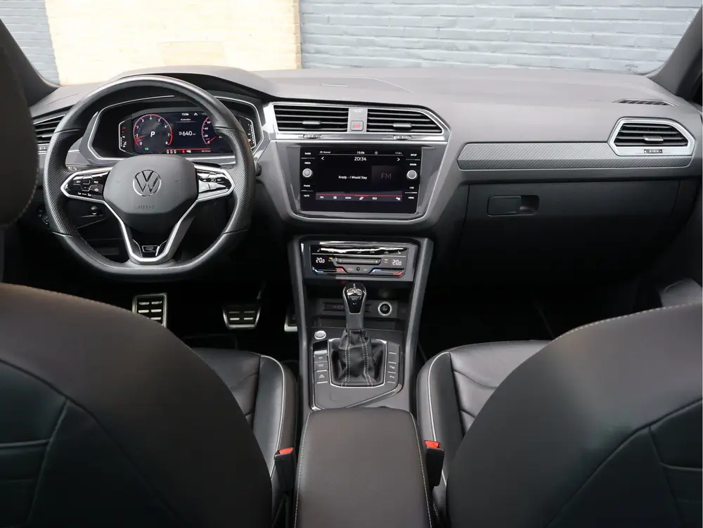 Volkswagen Tiguan 1.4 TSI 150PK R-Line Pano | IQ.Light | HUD uit 2021, foto 3