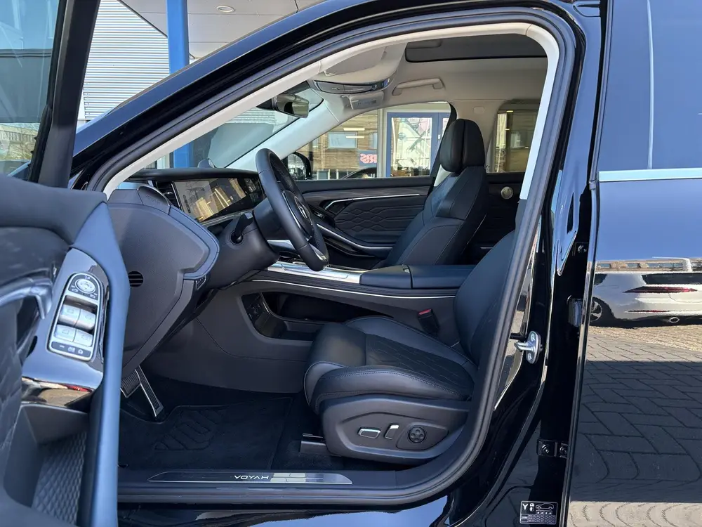 Voyah Free Flagship 4WD 106 kWh | Panoramadak | Dynaudio Hi uit 2025, foto 12