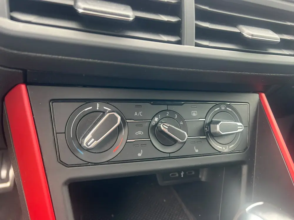 Volkswagen Polo 2.0 TSI GTI cruise, airco, stoelverw uit 2020, foto 17