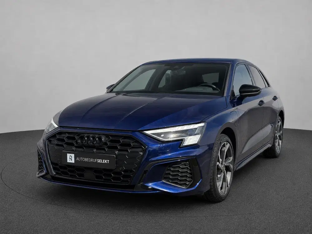 Audi A3 45 TFSI e S-line uit 2021