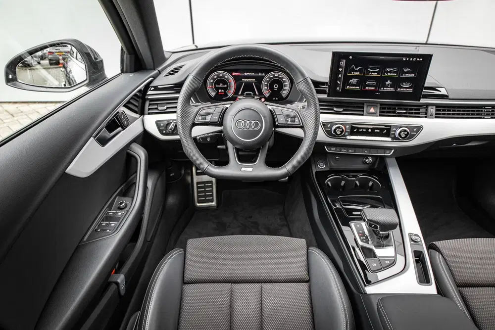 Audi A4 35 TFSI 150pk S-tronic S edition Competiti uit 2024, foto 18