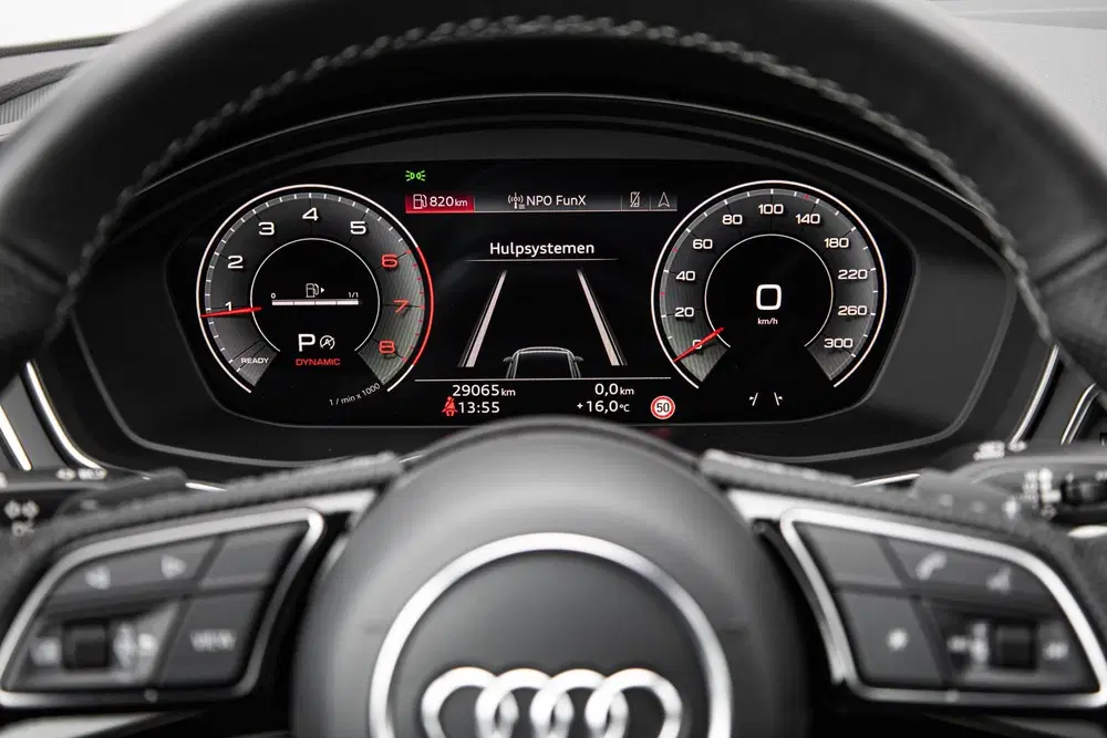 Audi A4 35 TFSI 150pk S-tronic S edition Competiti uit 2024, foto 19