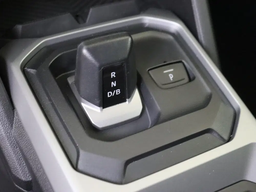 Dacia Duster 1.8 hybrid 155 limited edition uit 2026, foto 14
