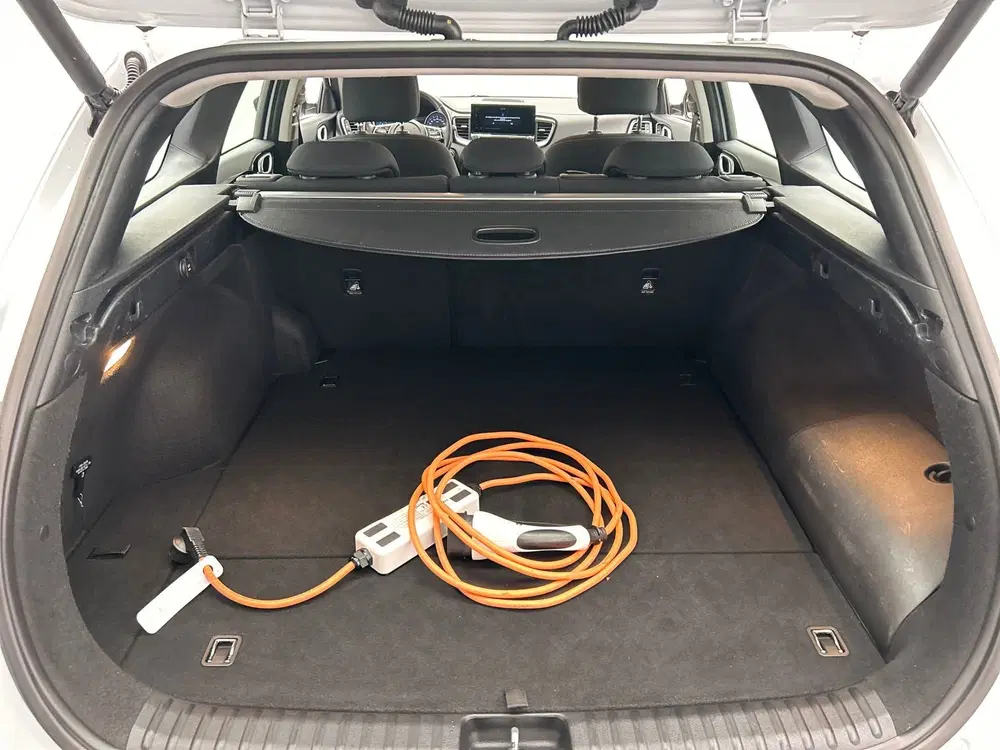 Kia Ceed 1.6 GDI PHEV DynamicPlusLine uit 2021, foto 12