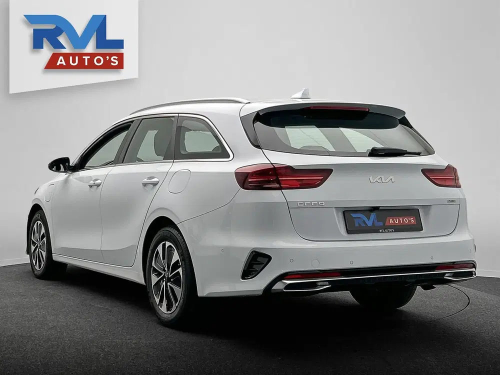 Kia Ceed 1.6 GDI PHEV DynamicPlusLine uit 2021, foto 3