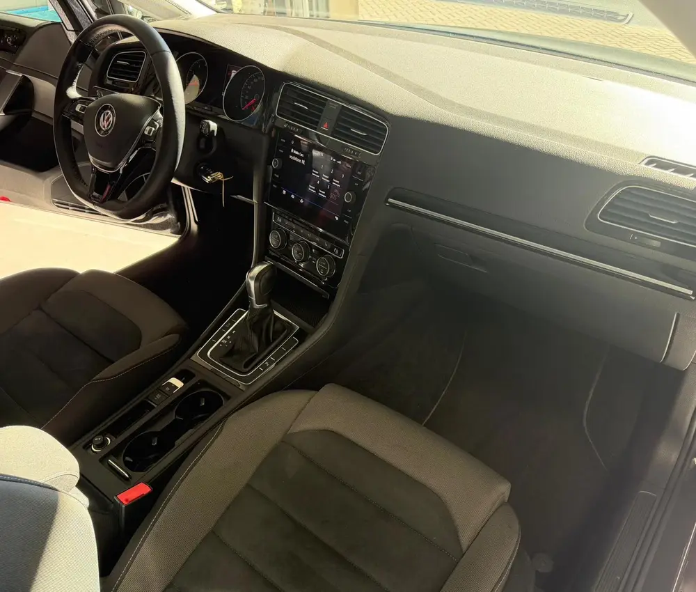 Volkswagen Golf 1.5 TSI 150 PK Highline DGS AUTOMAAT VOL LED uit 2019, foto 18