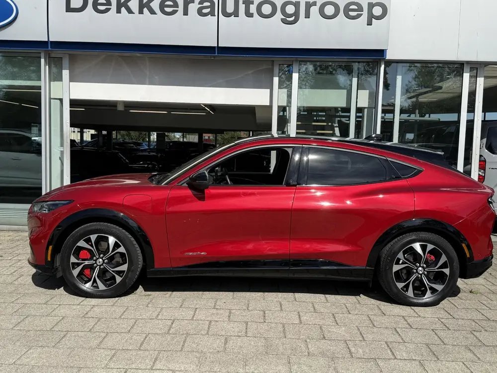 Ford Mustang Mach-E AWD 75 kWh uit 2021, foto 3