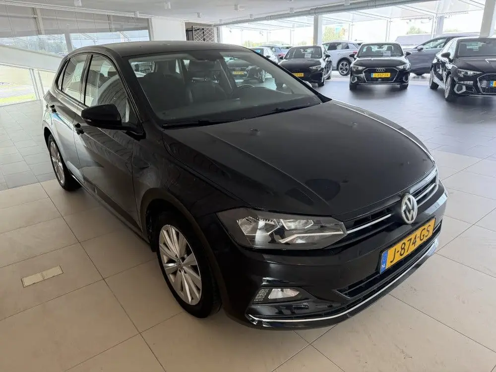 Volkswagen Polo 1.0 TSI Highline (bj 2020, automaat) uit 2020, foto 2