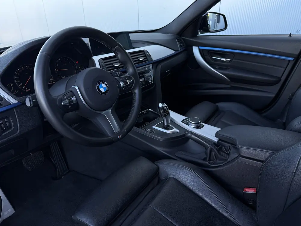 BMW 3-Serie 3 Serie Touring 318i M Sport Edition Automaat Navigatie/ uit 2019, foto 6