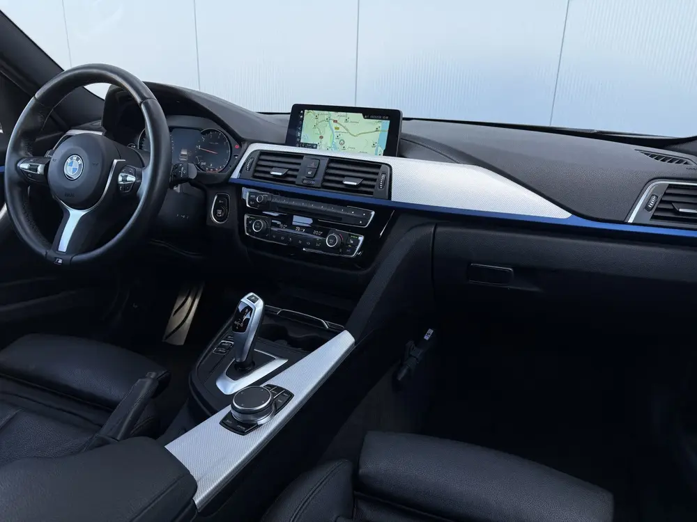 BMW 3-Serie 3 Serie Touring 318i M Sport Edition Automaat Navigatie/ uit 2019, foto 8