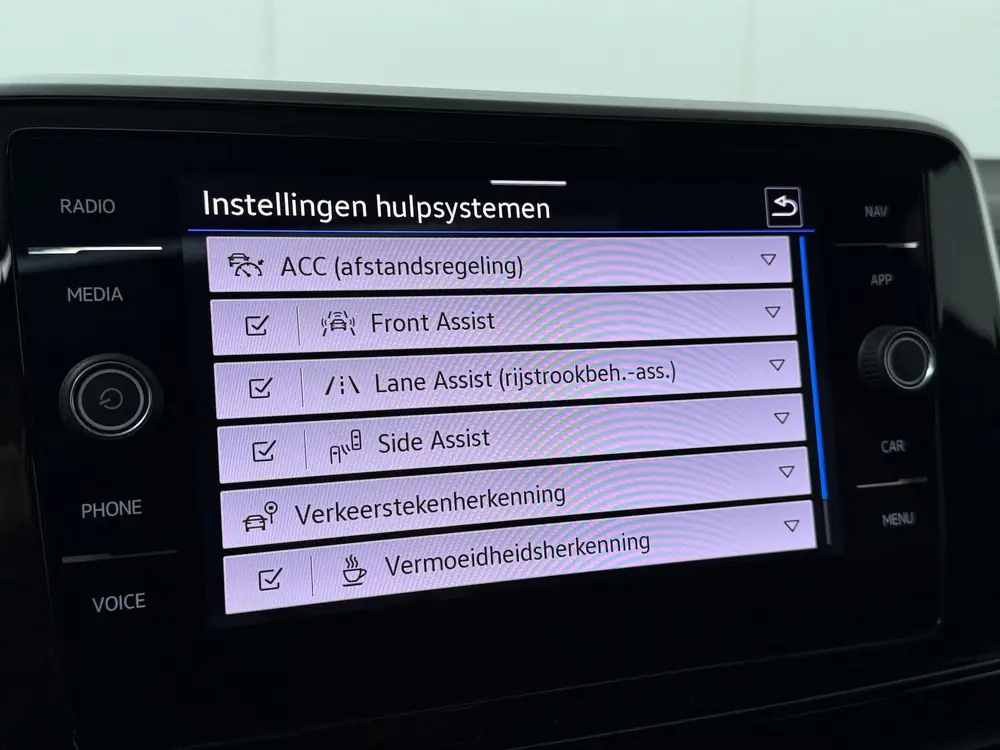 Volkswagen T-Roc 1.5 TSI R-Line Business | 150 PK | Automaat uit 2023, foto 20