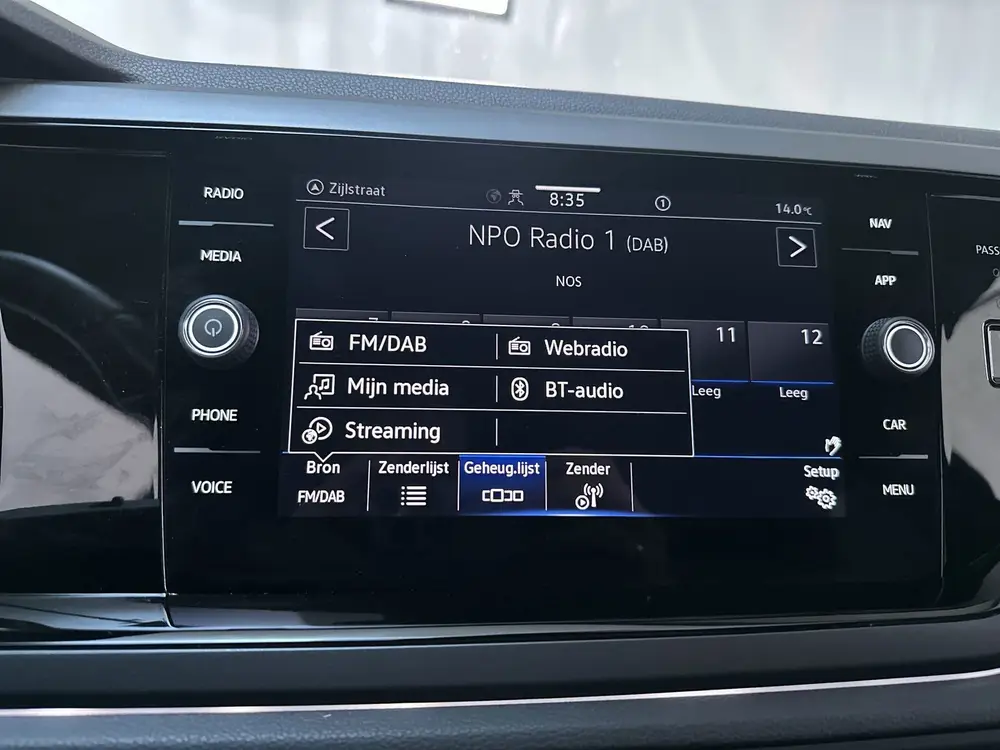 Volkswagen Polo 1.0 TSI DSG R-Line Camera Stoelverwarming Vi uit 2023, foto 20