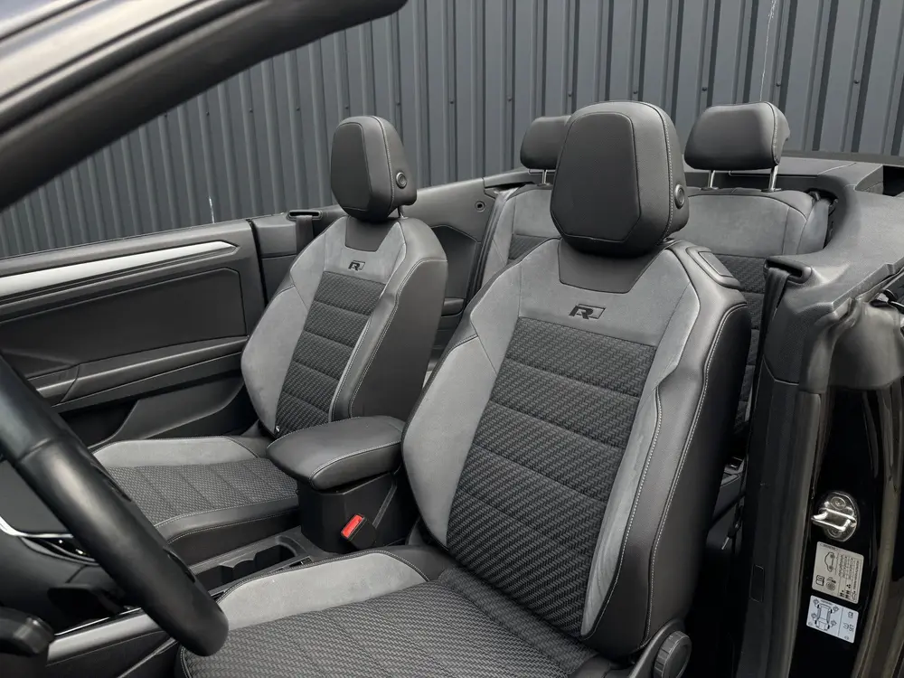 Volkswagen T-Roc Cabrio 1.5 TSI R-Line Carplay, dodehoek uit 2021, foto 13