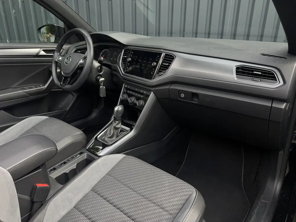 Volkswagen T-Roc Cabrio 1.5 TSI R-Line Carplay, dodehoek uit 2021, foto 3