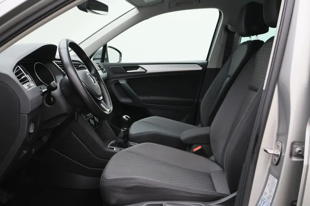 Volkswagen Tiguan 1.5 TSI Comfortline Navigatie, ACC, Apple uit 2020, foto 10