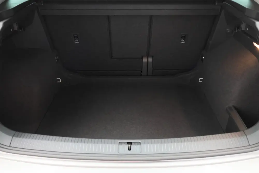 Volkswagen Tiguan 1.5 TSI Comfortline Navigatie, ACC, Apple uit 2020, foto 14