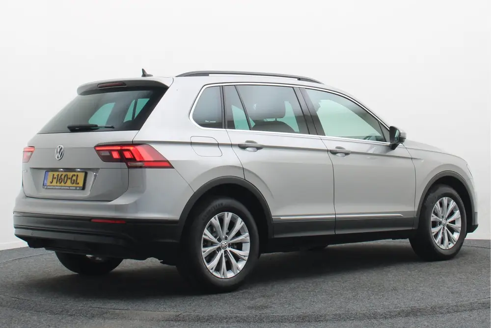 Volkswagen Tiguan 1.5 TSI Comfortline Navigatie, ACC, Apple uit 2020, foto 20