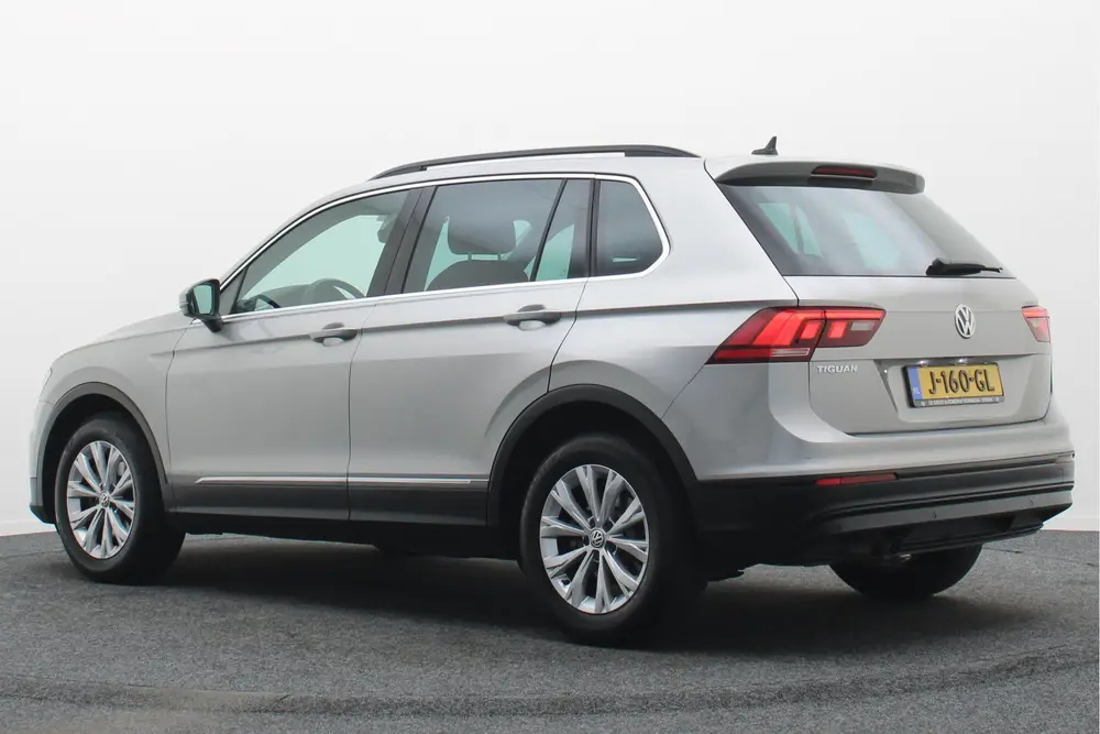 Volkswagen Tiguan 1.5 TSI Comfortline Navigatie, ACC, Apple uit 2020, foto 3