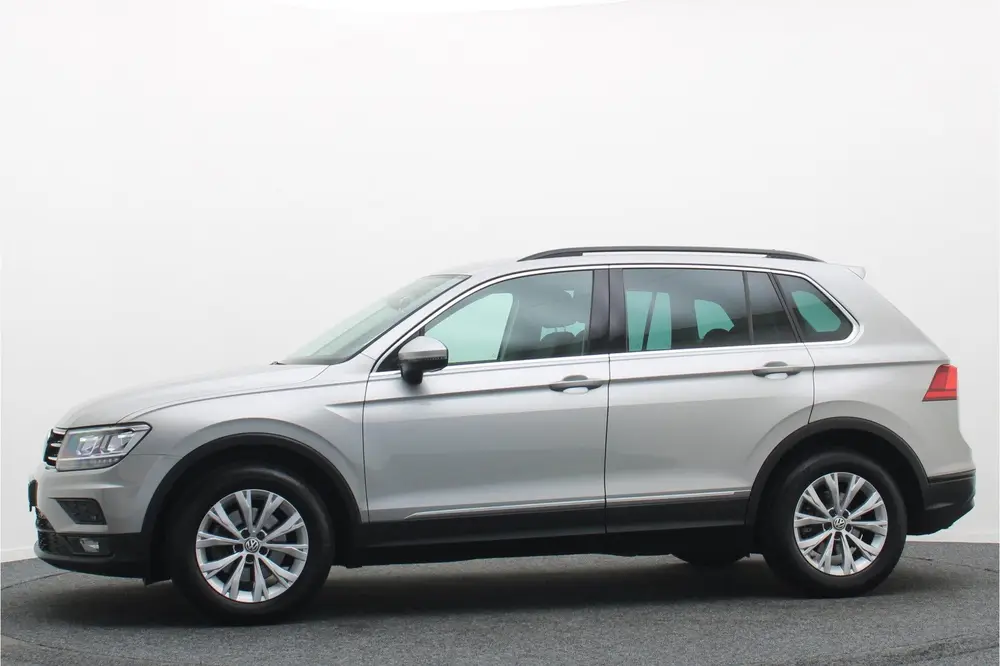 Volkswagen Tiguan 1.5 TSI Comfortline Navigatie, ACC, Apple uit 2020, foto 7