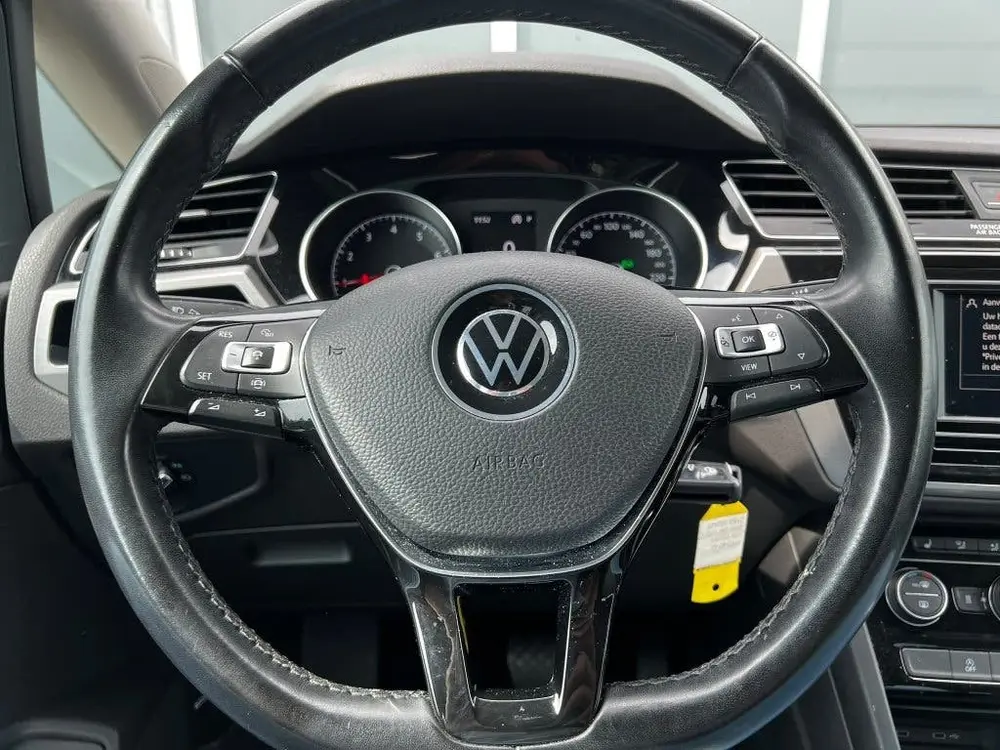 Volkswagen Touran 1.5 TSI 150pk DSG R-Line Black Style 7p. | uit 2020, foto 13