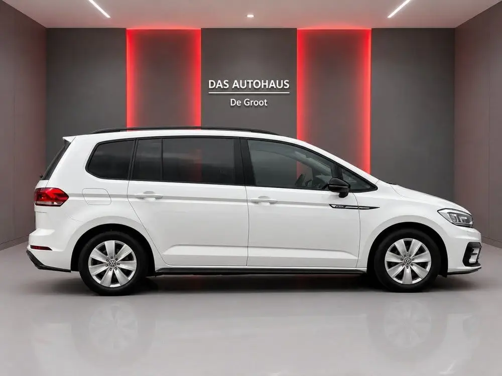 Volkswagen Touran 1.5 TSI 150pk DSG R-Line Black Style 7p. | uit 2020, foto 5