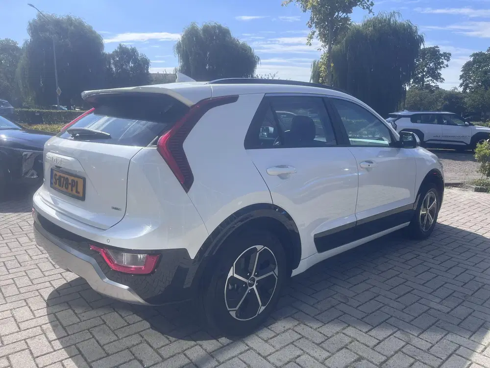 Kia Niro 1.6 GDi Hybrid DynamicLine Nav uit 2023, foto 4