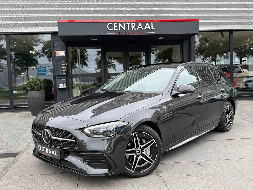 Mercedes-Benz C-Klasse 300 e AMG Line 313PK Pano uit 2023