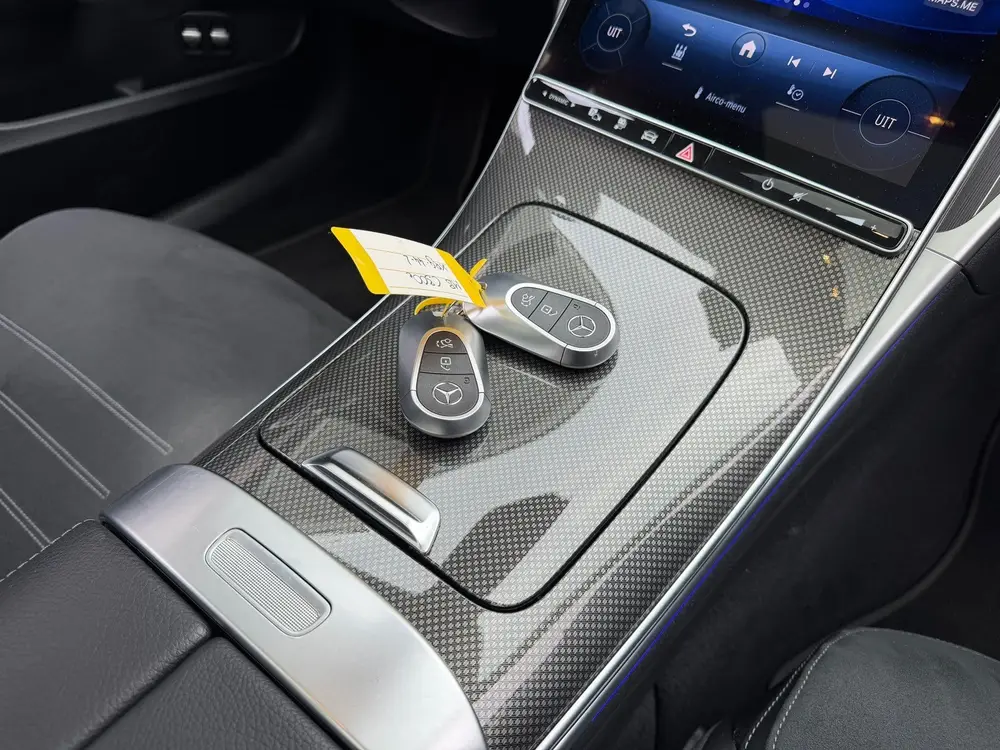 Mercedes-Benz C-Klasse 300 e AMG Line 313PK Pano uit 2023, foto 10