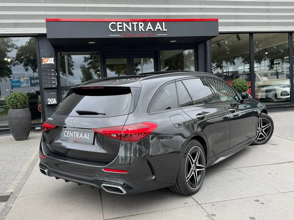 Mercedes-Benz C-Klasse 300 e AMG Line 313PK Pano uit 2023, foto 4