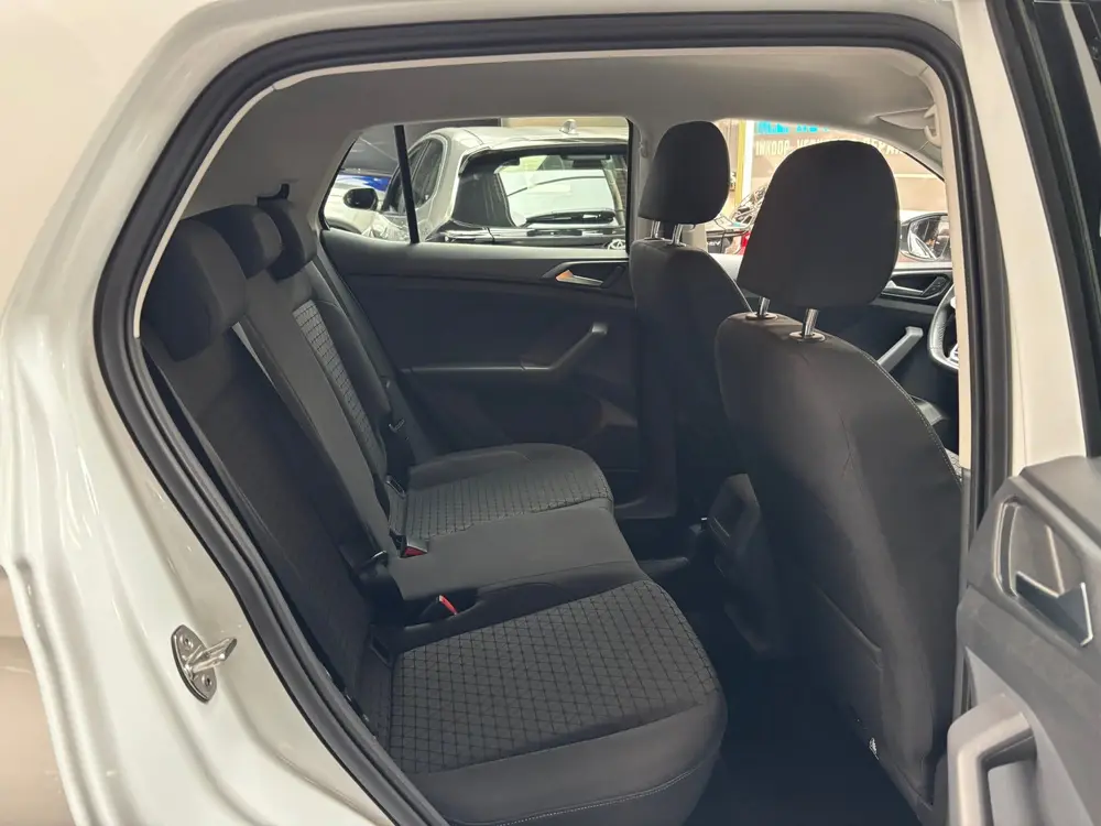 Volkswagen T-Cross 1.0 TSI Life / Navigatie / Trekhaak uit 2019, foto 10