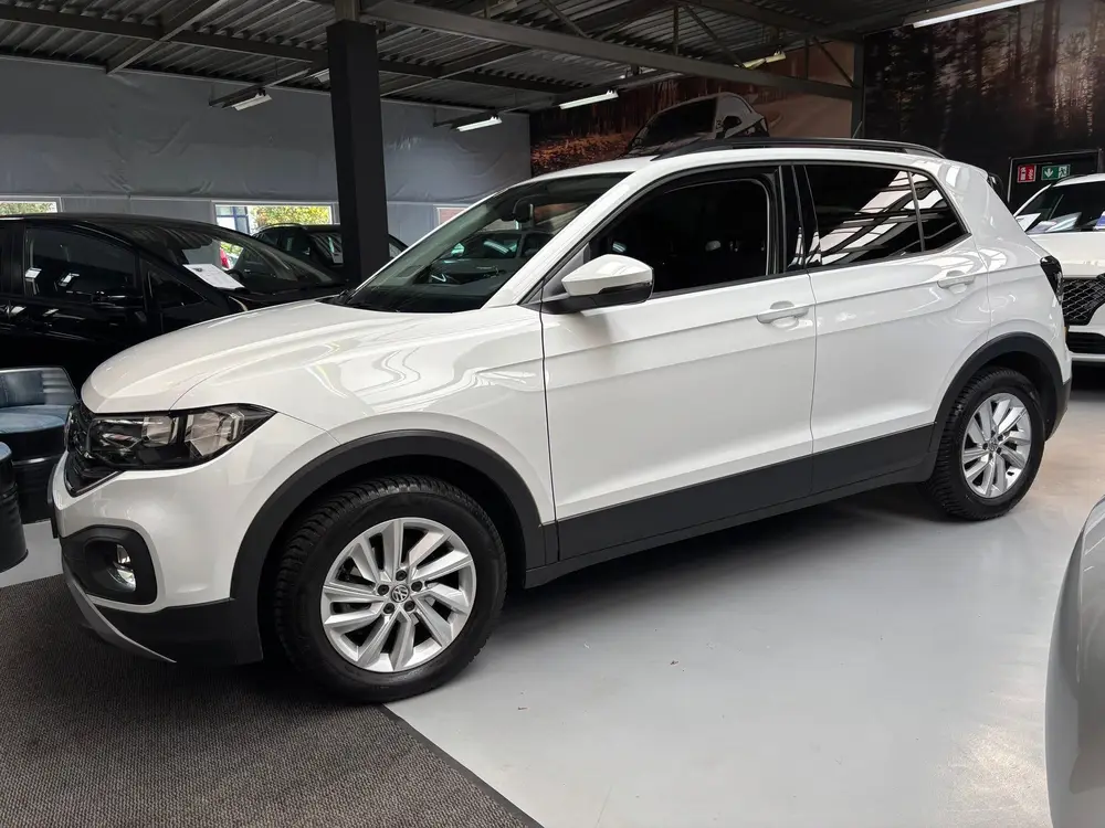 Volkswagen T-Cross 1.0 TSI Life / Navigatie / Trekhaak uit 2019, foto 2