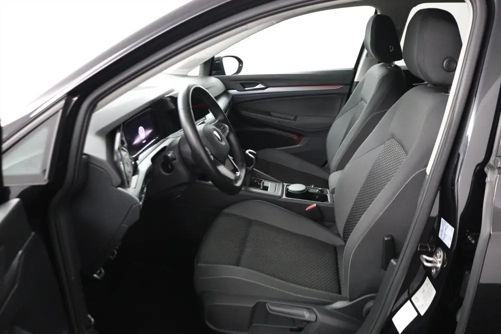 Volkswagen Golf 1.5 TSI LIFE BUSINESS 150PK ECC/ADAPTIVE.CRU uit 2022, foto 17