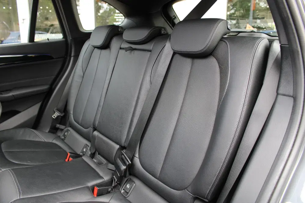 BMW X1 sDrive20i High Executive Edition uit 2019, foto 10