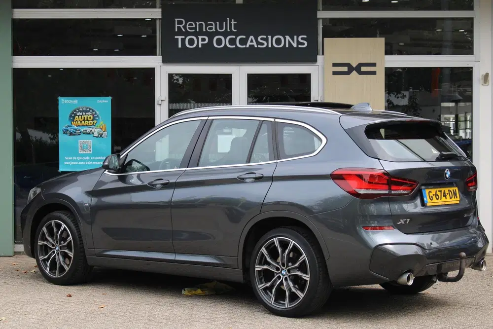 BMW X1 sDrive20i High Executive Edition uit 2019, foto 7