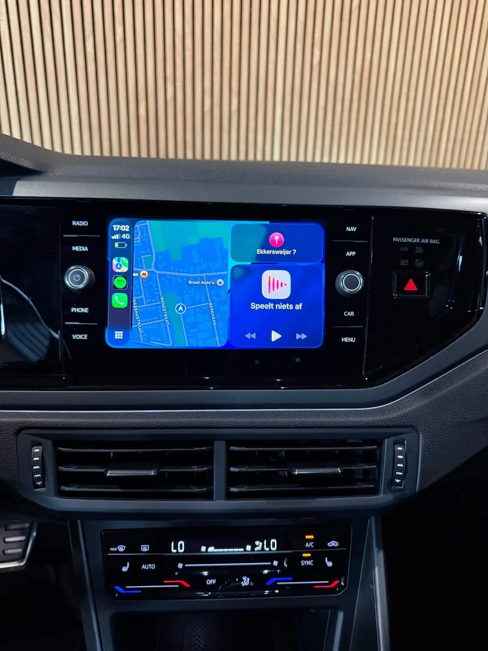 Volkswagen Taigo 1.5 TSI R-Line|Pano|Keyless|Carplay uit 2022, foto 19