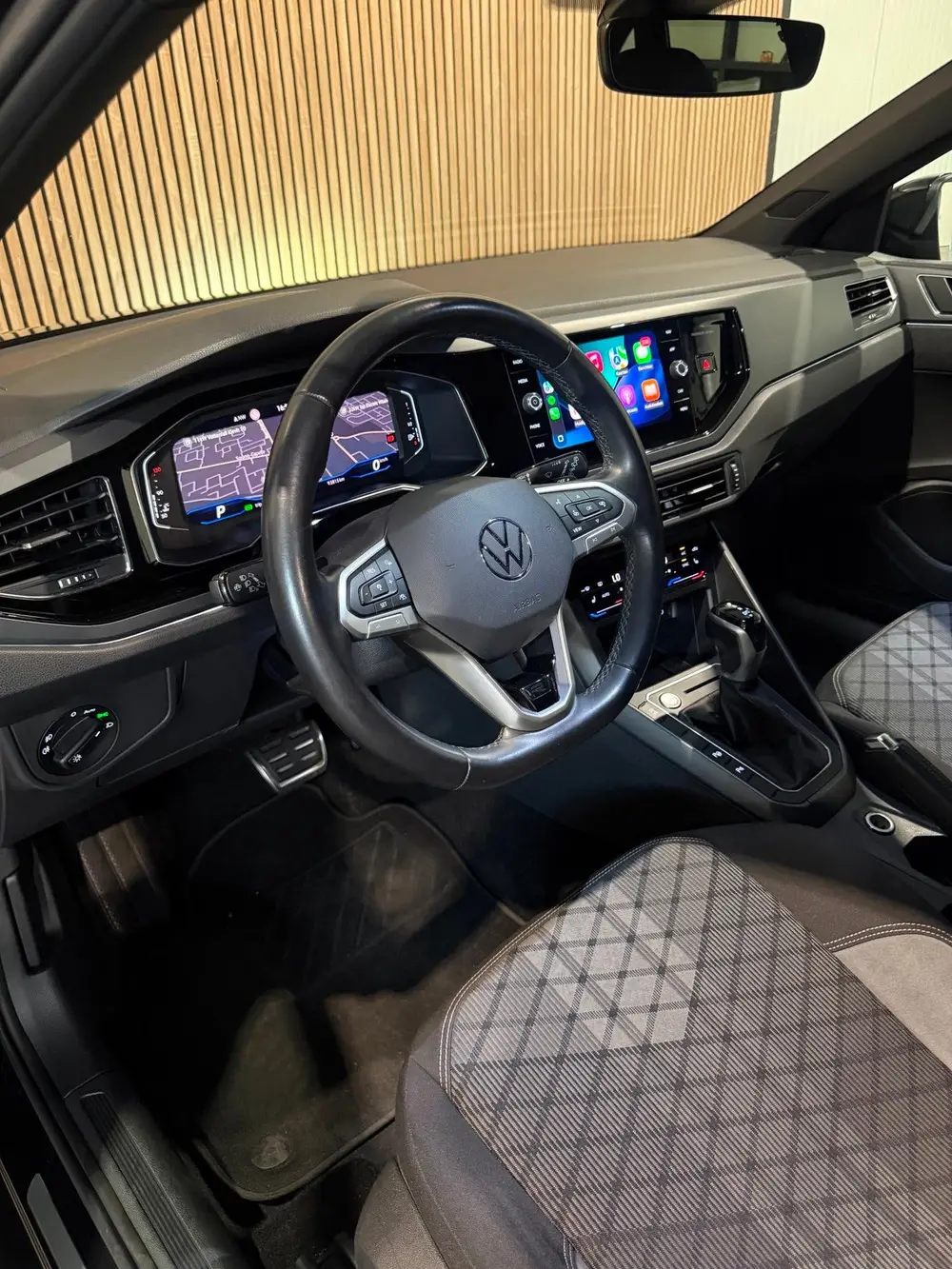 Volkswagen Taigo 1.5 TSI R-Line|Pano|Keyless|Carplay uit 2022, foto 9