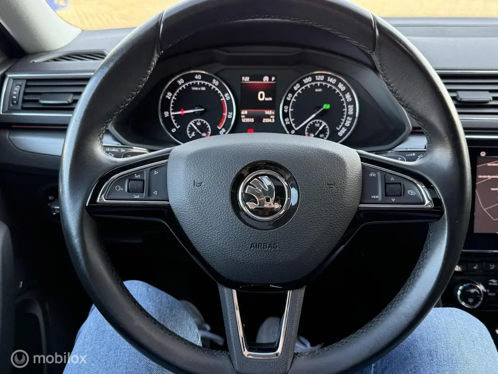 Skoda Superb 1.5 TSI ACT Ambition PANORAMADAK uit 2019, foto 12