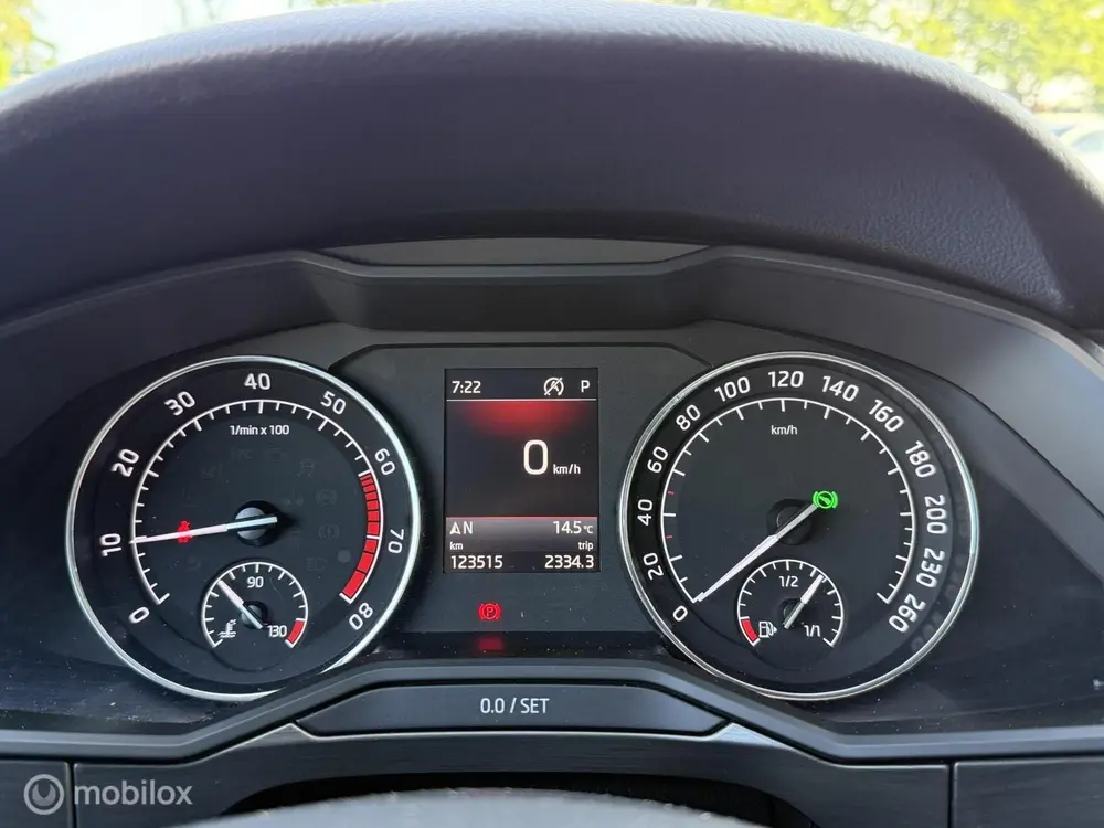 Skoda Superb 1.5 TSI ACT Ambition PANORAMADAK uit 2019, foto 15
