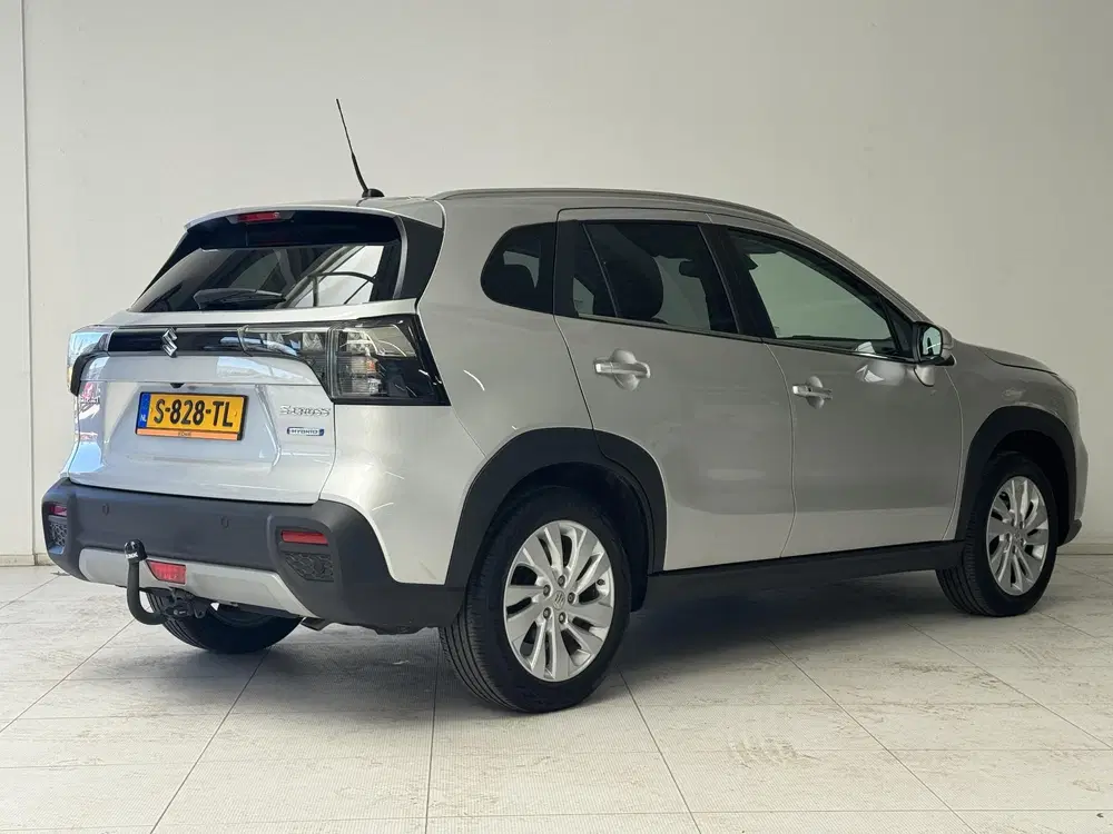 Suzuki S-Cross 1.4 Boosterjet Select Smart Hybrid uit 2022, foto 2
