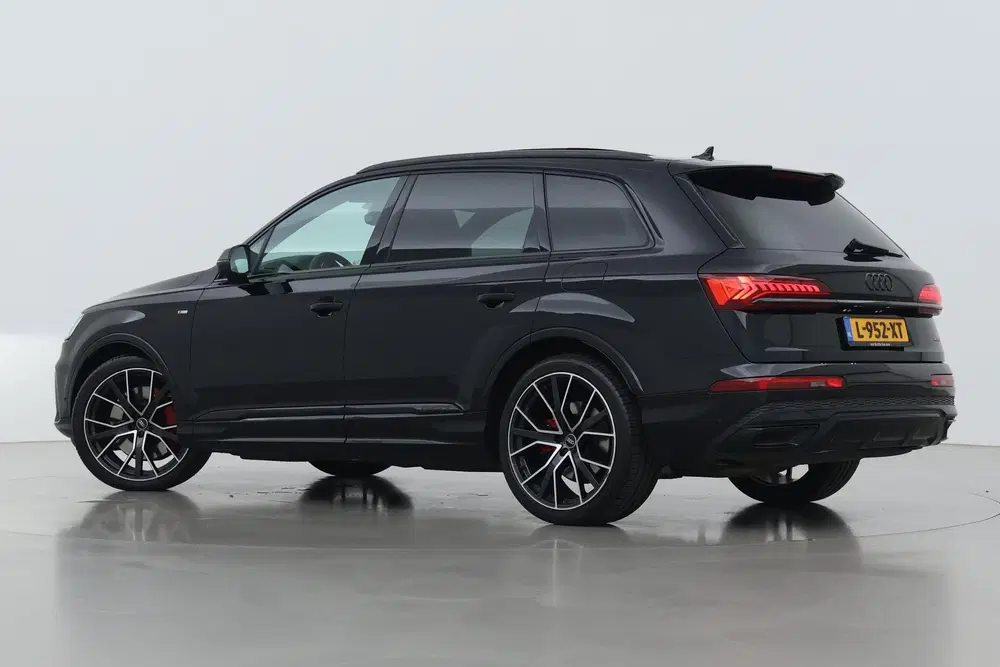 Audi Q7 60 TFSI e Quattro Competition uit 2021, foto 2